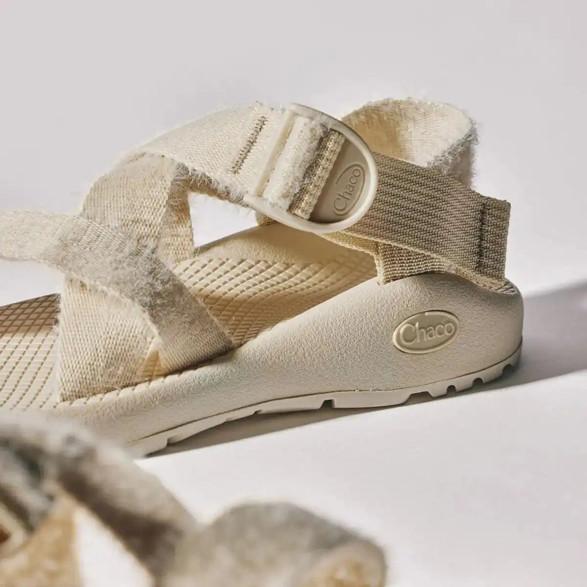 Women's Mega Z Wide-Strap Classic Fuzzy