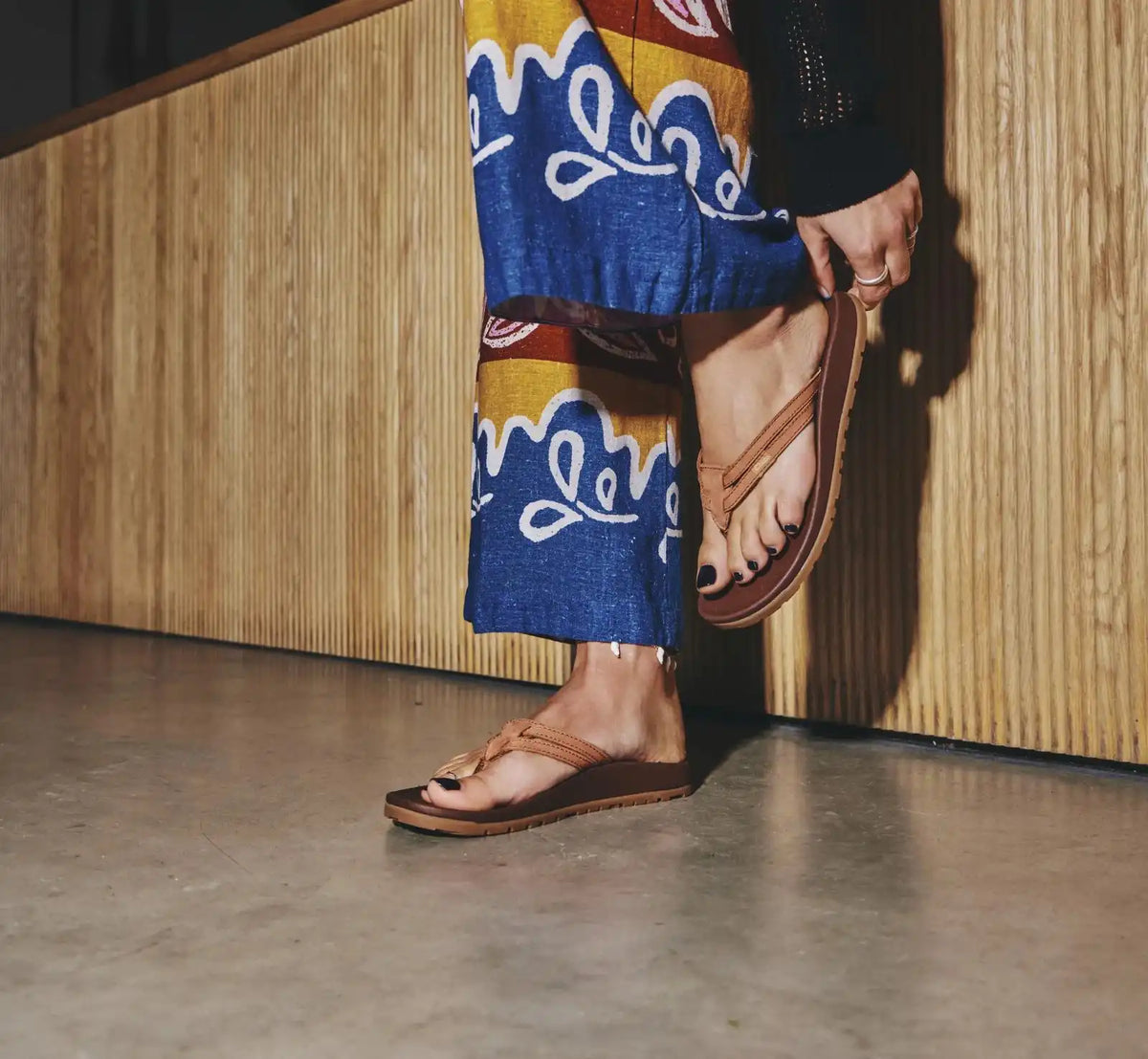 Women's Lowdown Leather Flip Flop